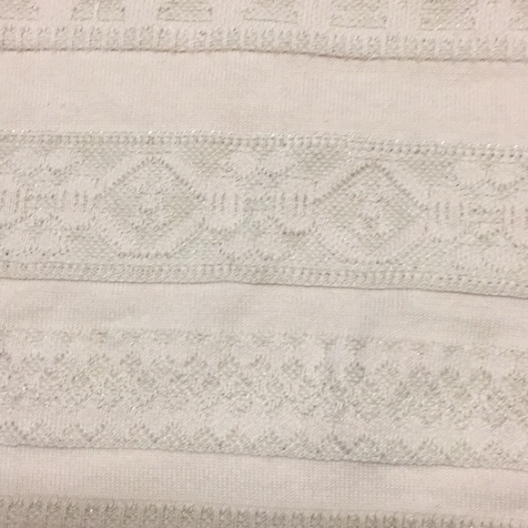 Short- Sleeved Sweater - Picture 4 of 5